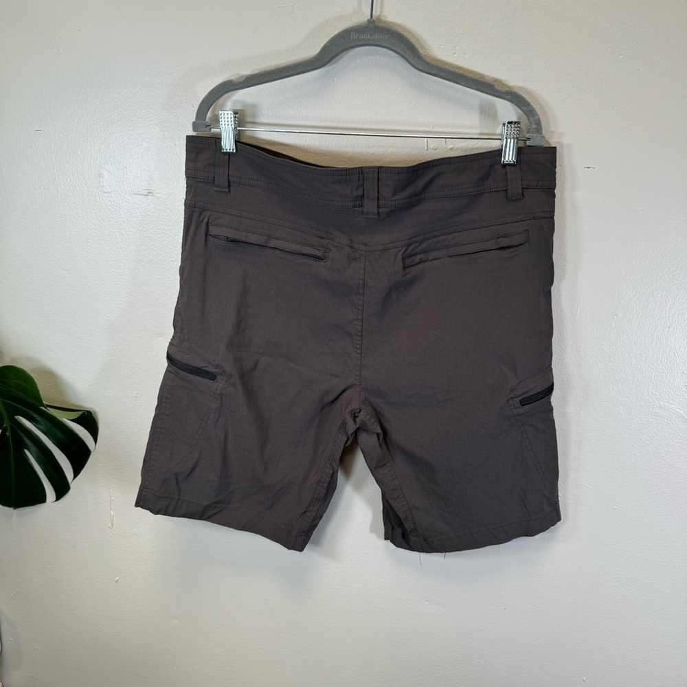 men's gray nylon shorts cargo pockets zipper spandex stretch waist 36" GERRY - Picture 5 of 7